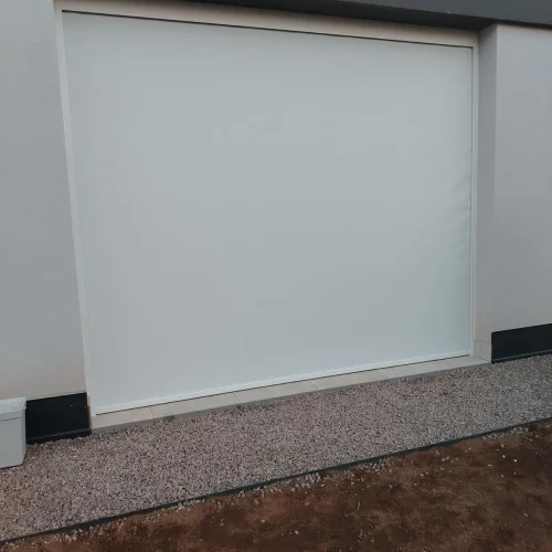 Installazione Tecnozen di una tenda da sole zip